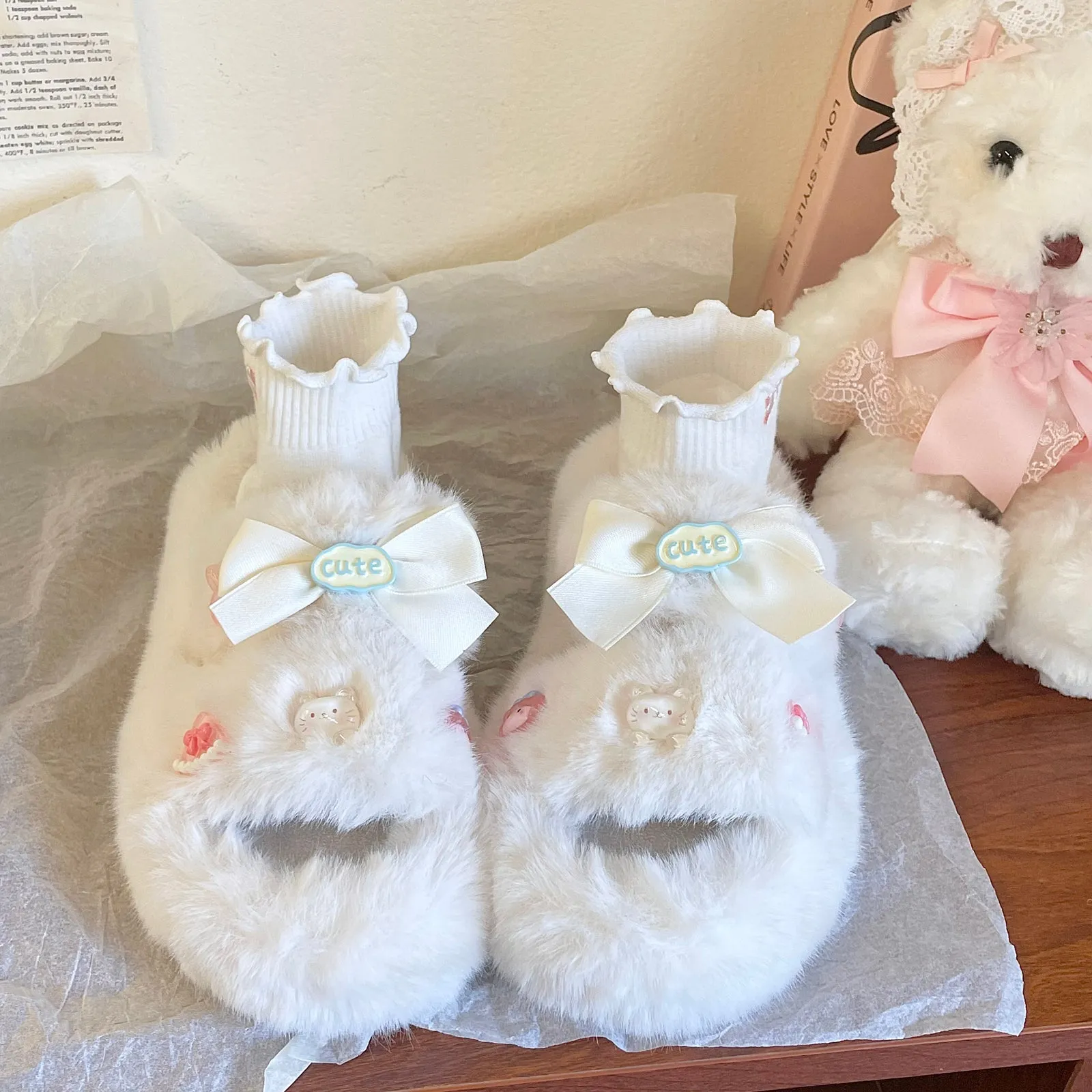 Decorative Cartoon Bow White Plush Fluff Slippers Shoes