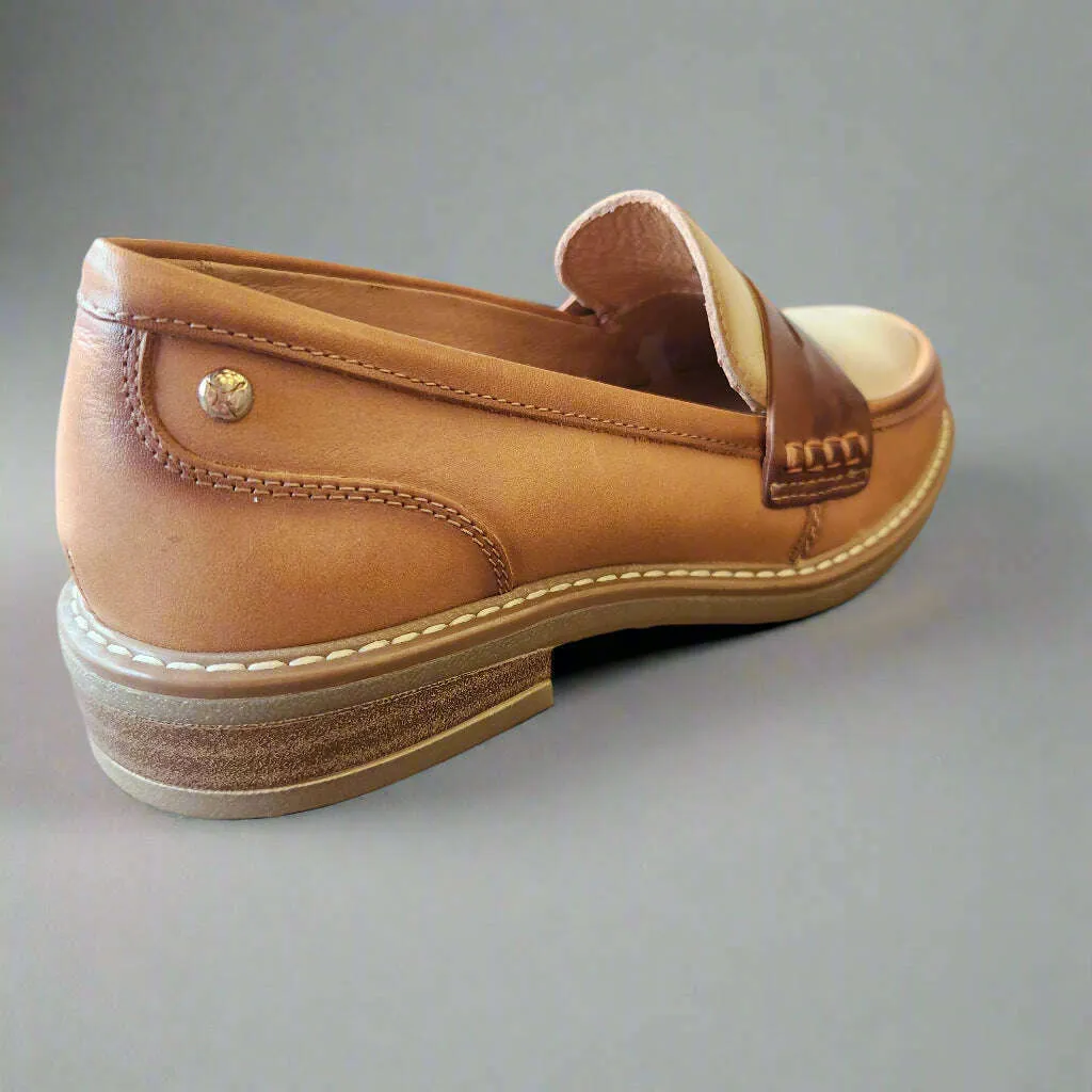 PIKOLINOS  - Aldaya Loafer in Almond Combo